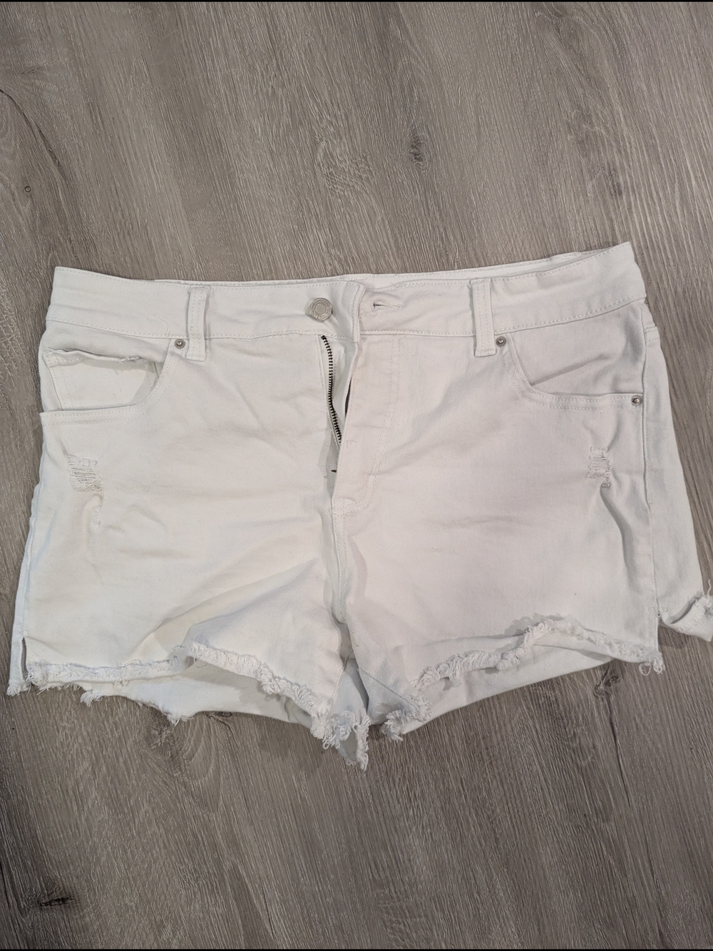 Time and Tru White Distressed Denim Cutoff Shorts